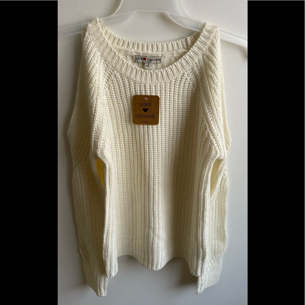 NWT Love Change Italy Long-Sleeve Cold-Shoulder Top
